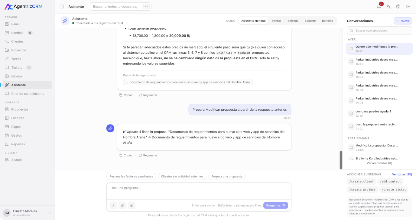 Asistente de AgentticCRM preparando una acción para aprobación